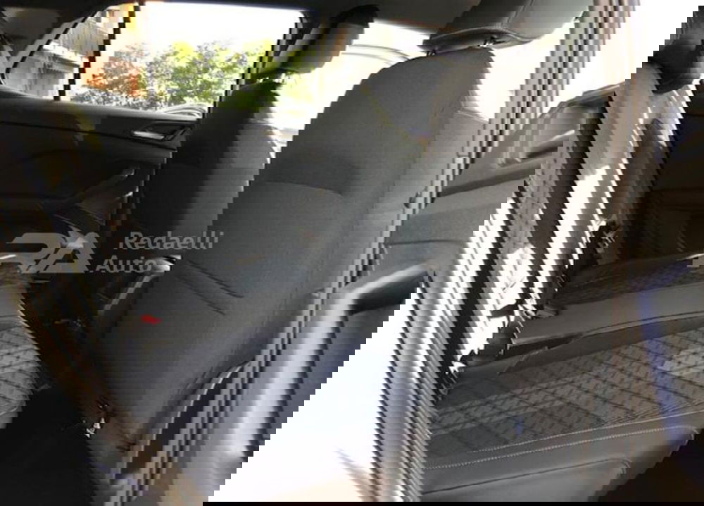 Volkswagen T-Cross nuova a Lecco (9)