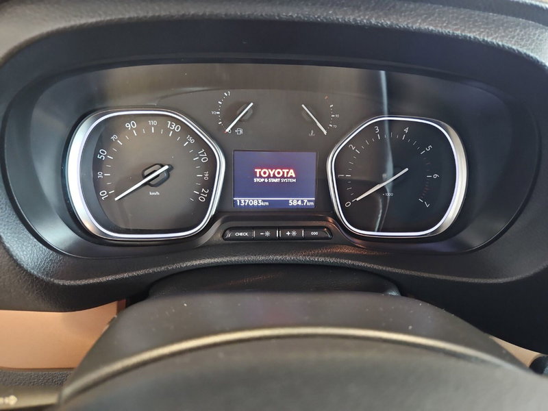 Toyota Proace Verso nuova a Vicenza (12)