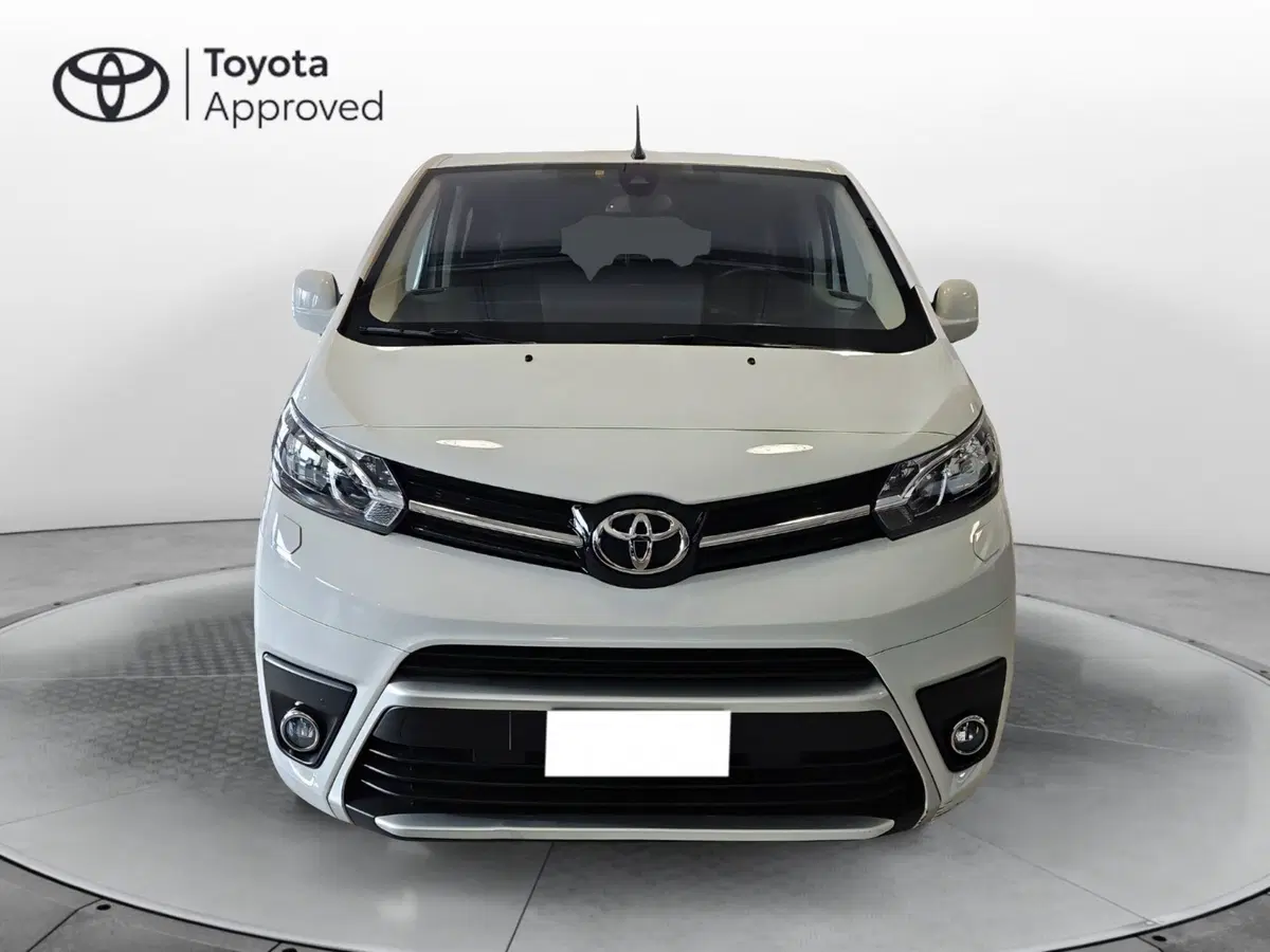 Toyota Proace Verso nuova a Vicenza (3)