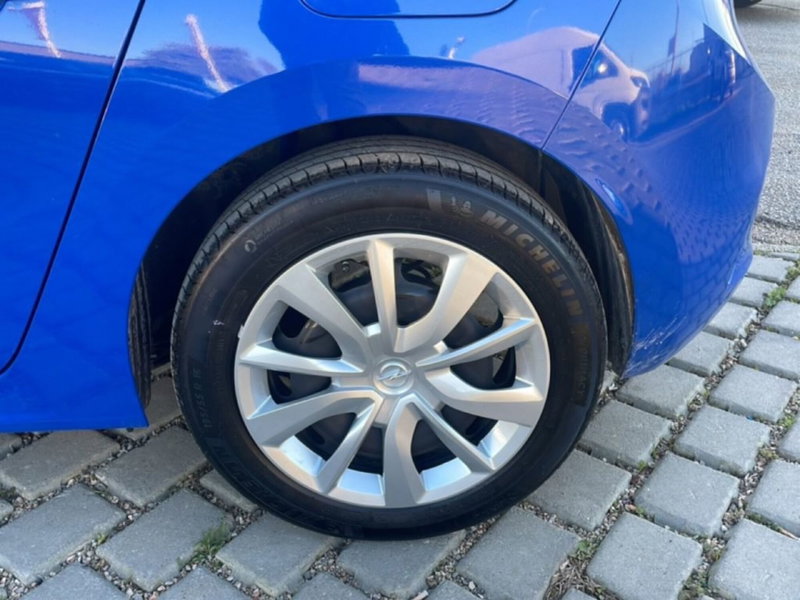 Opel Corsa usata a Foggia (8)