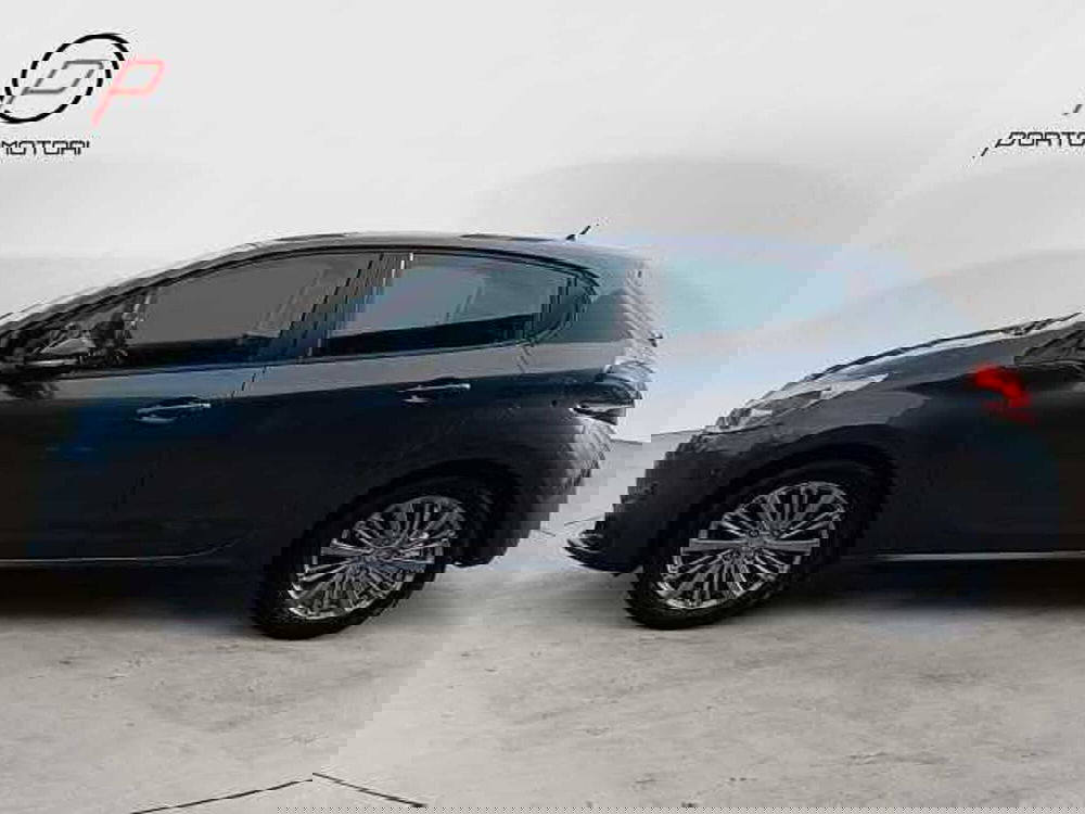 Peugeot 208 usata a Venezia (2)