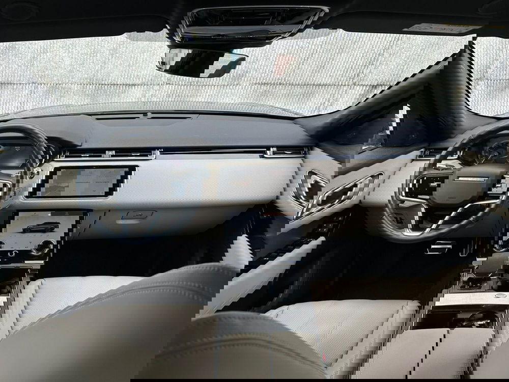 Land Rover Range Rover Velar usata a Salerno (3)