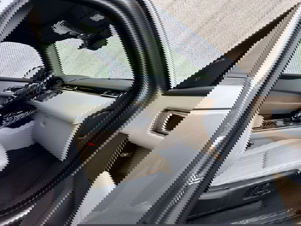 Land Rover Range Rover Velar usata a Salerno (4)