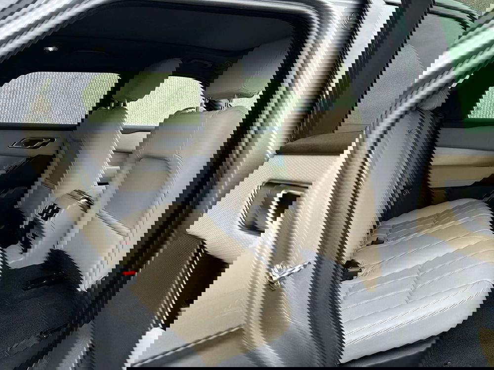 Land Rover Range Rover Velar usata a Salerno (5)