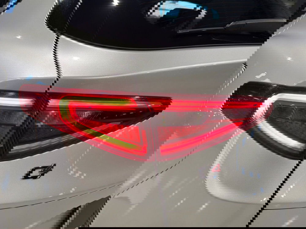 Alfa Romeo Stelvio usata a Vicenza (11)