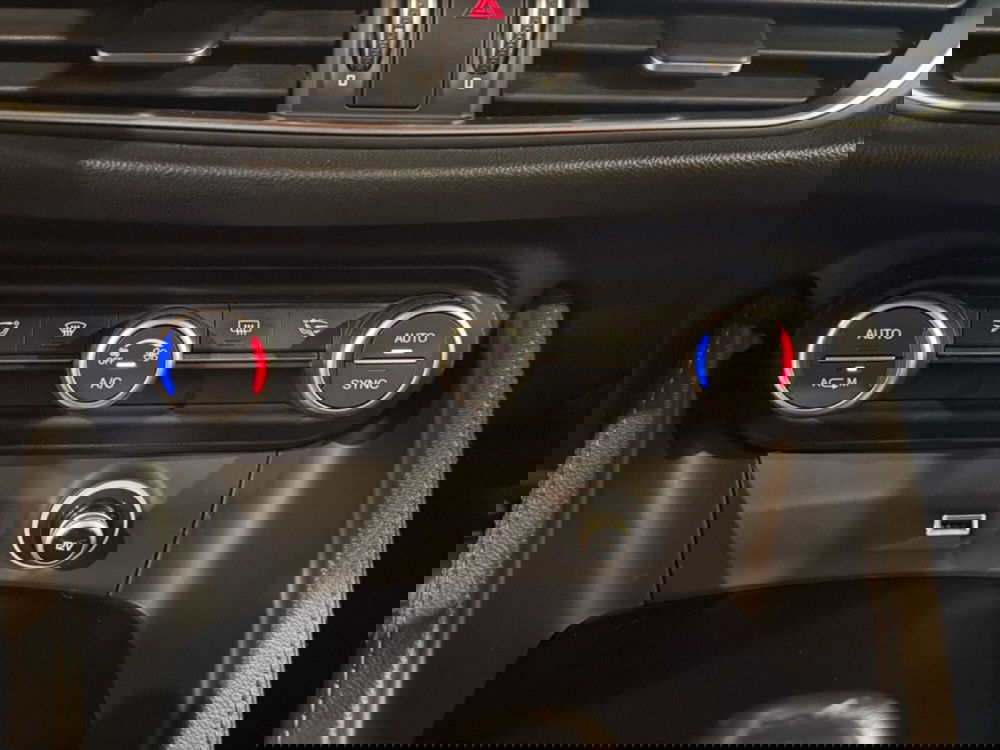 Alfa Romeo Stelvio usata a Vicenza (18)