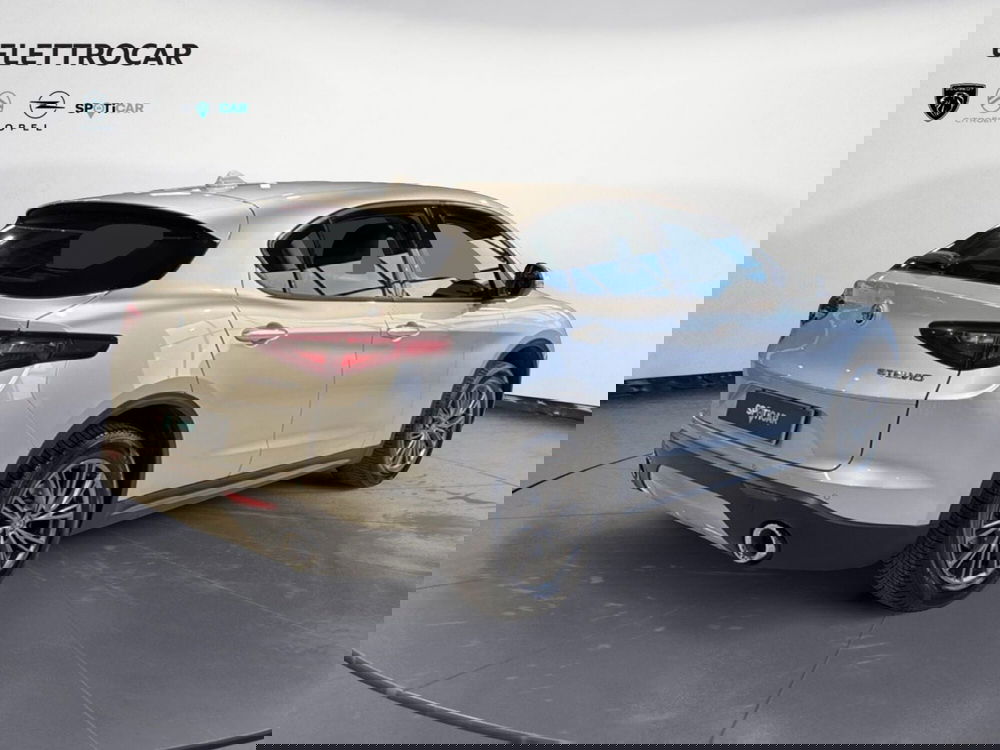 Alfa Romeo Stelvio usata a Vicenza (3)