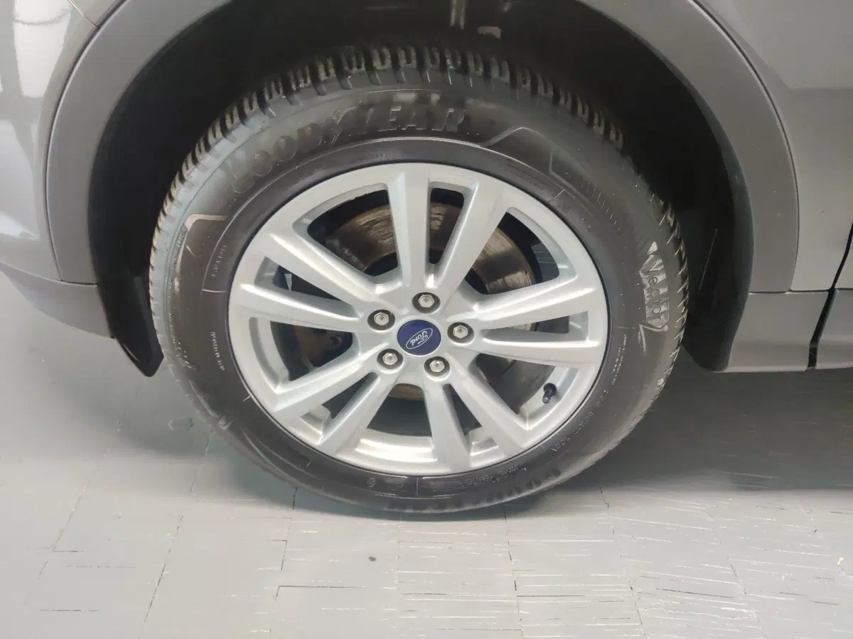 Ford Kuga usata a Arezzo (9)