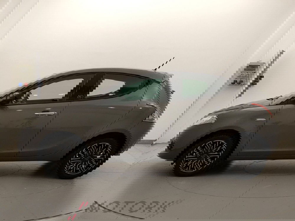 Lancia Ypsilon usata a Varese (3)