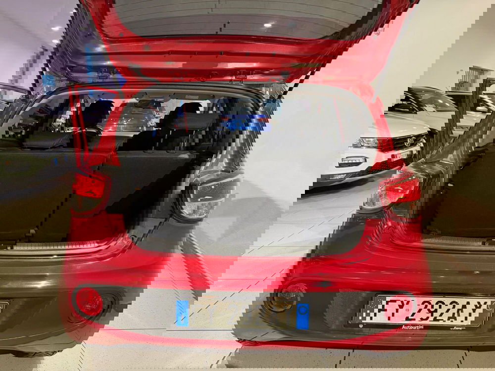 Hyundai i10 usata a Genova (9)