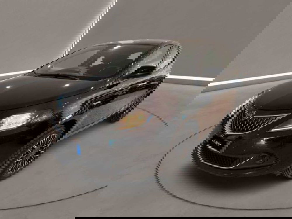 Lancia Ypsilon usata a Caltanissetta