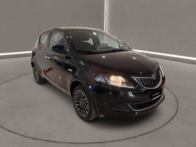 Lancia Ypsilon usata a Caltanissetta (3)