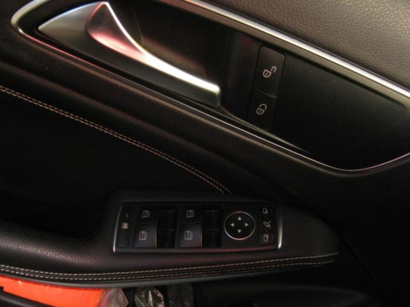 Mercedes-Benz GLA SUV usata a Fermo (16)