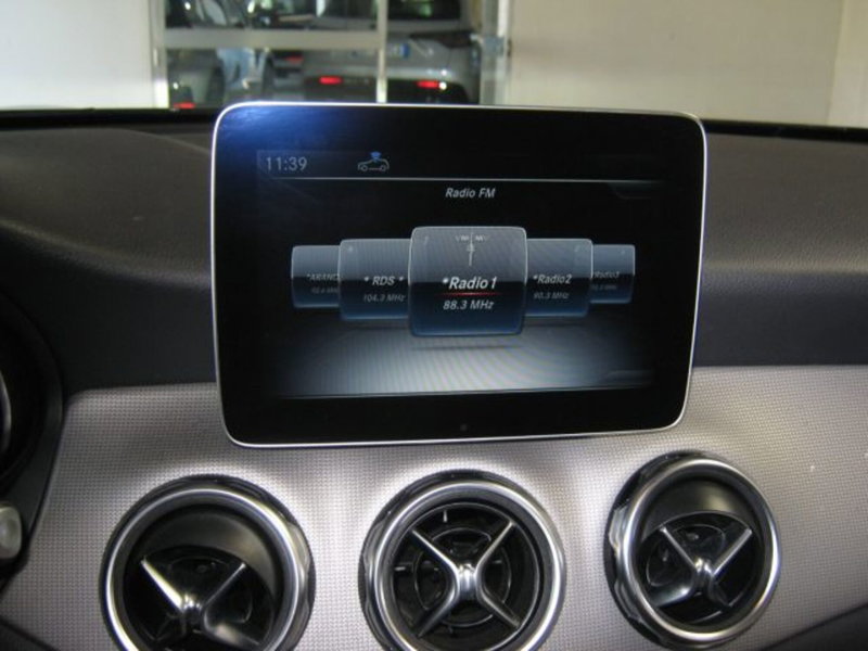 Mercedes-Benz GLA SUV usata a Fermo (20)