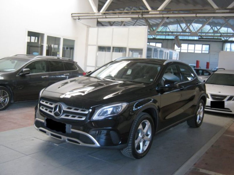 Mercedes-Benz GLA SUV usata a Fermo (3)