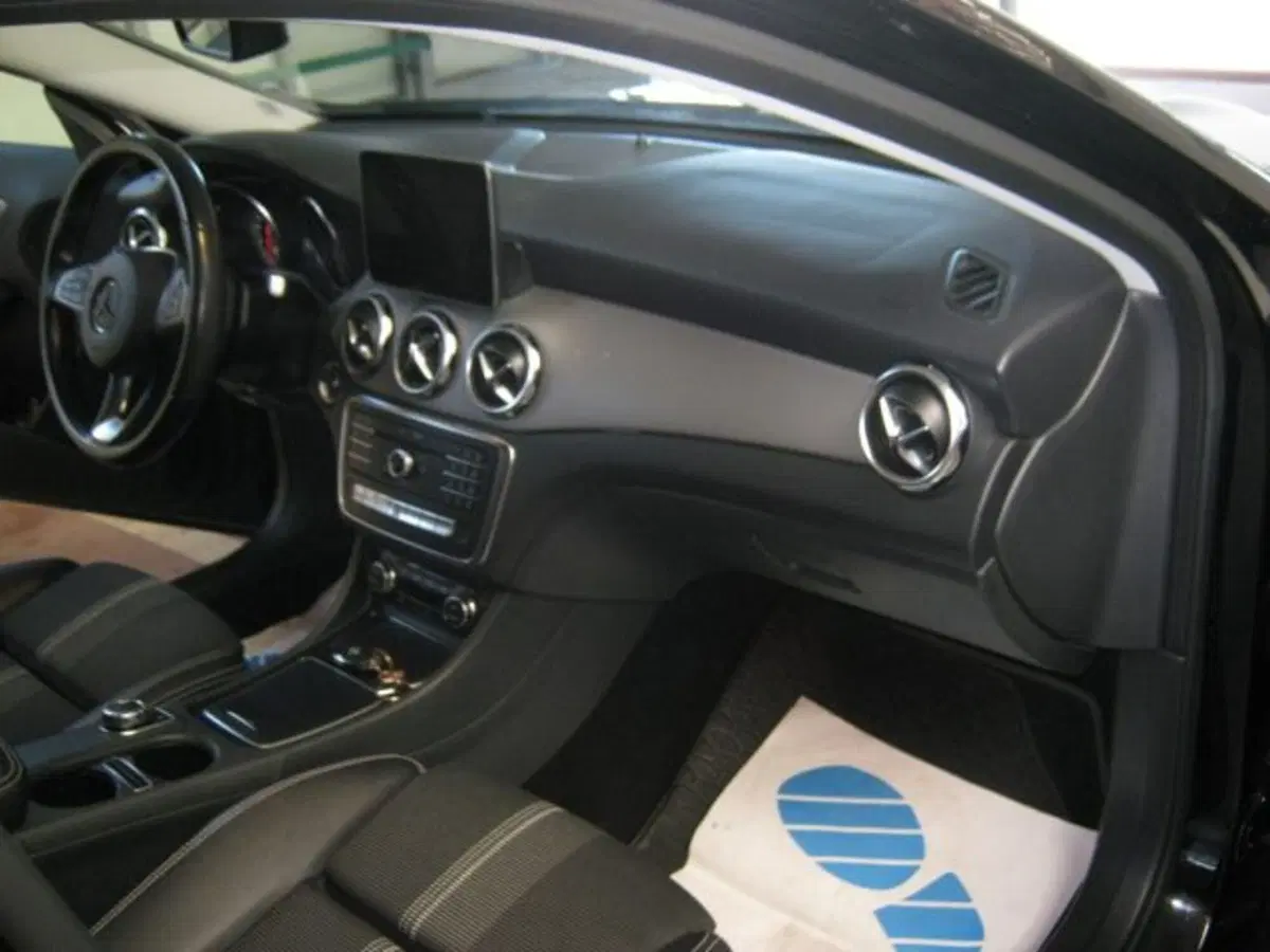 Mercedes-Benz GLA SUV usata a Fermo (6)
