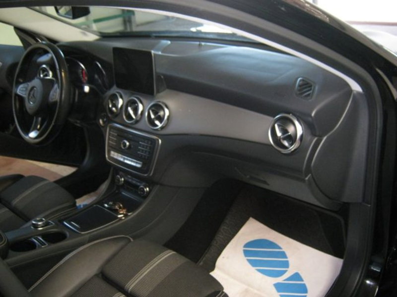 Mercedes-Benz GLA SUV usata a Fermo (6)