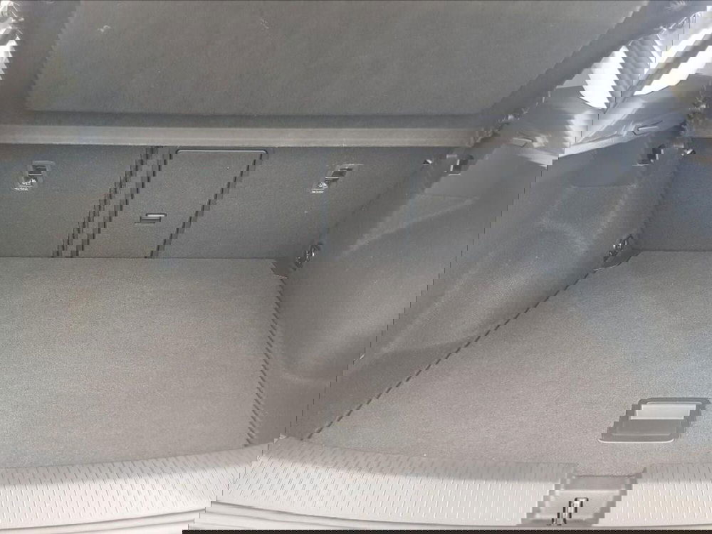 Volkswagen T-Roc usata a Lucca (15)