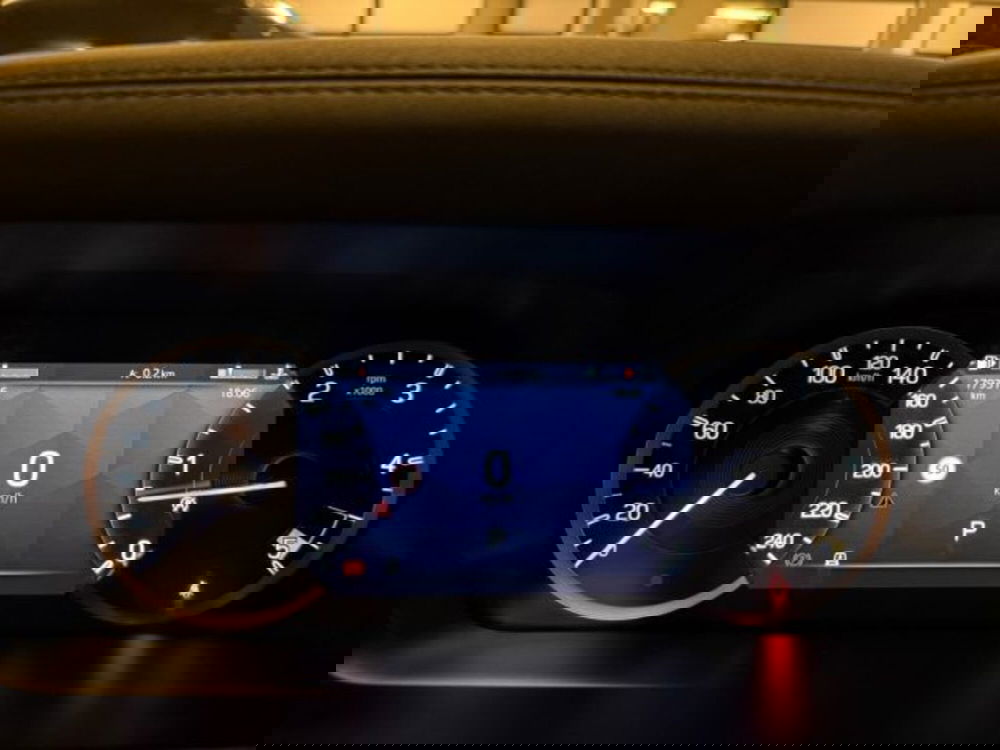 Land Rover Defender usata a Livorno (11)