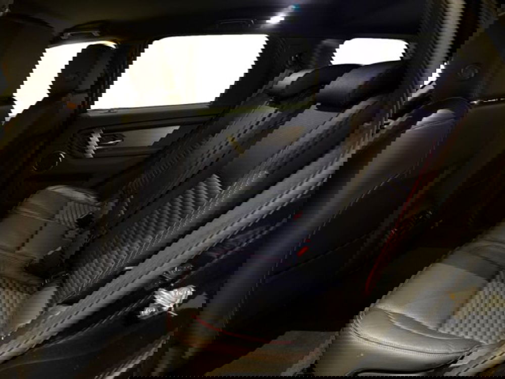 Land Rover Discovery Sport usata a Livorno (17)