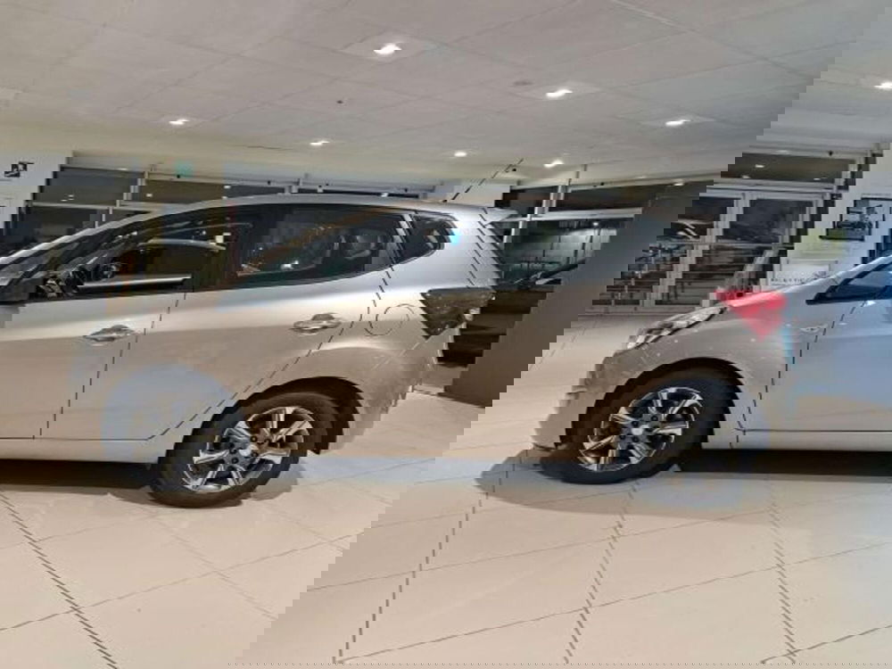 Hyundai ix20 usata a Savona (8)