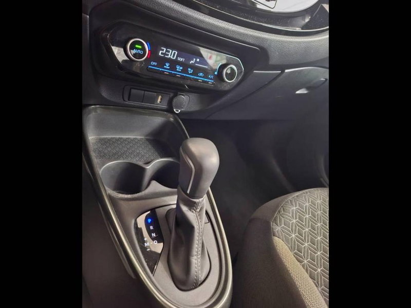 Toyota Aygo X usata a Torino (9)