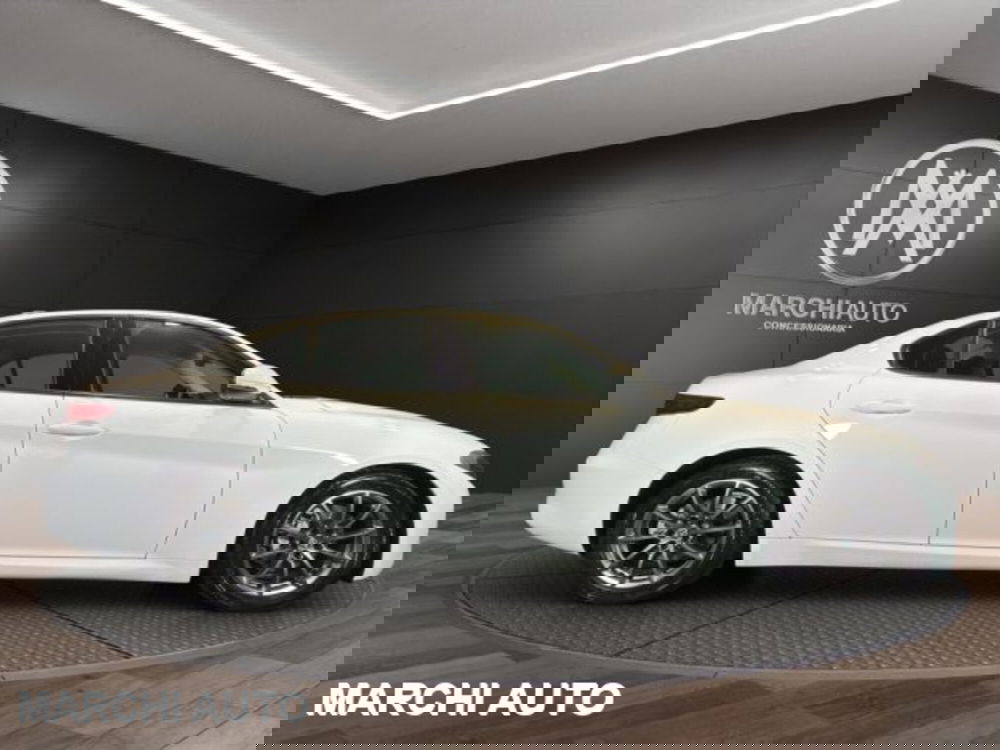 Alfa Romeo Giulia usata a Perugia (4)