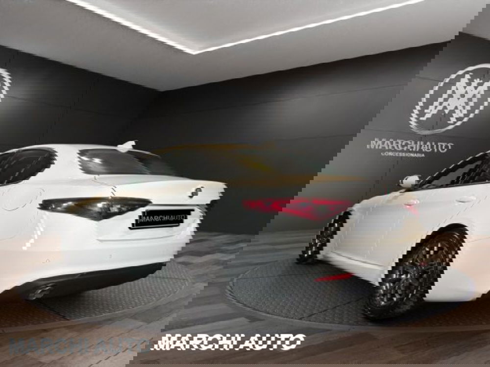 Alfa Romeo Giulia usata a Perugia (7)