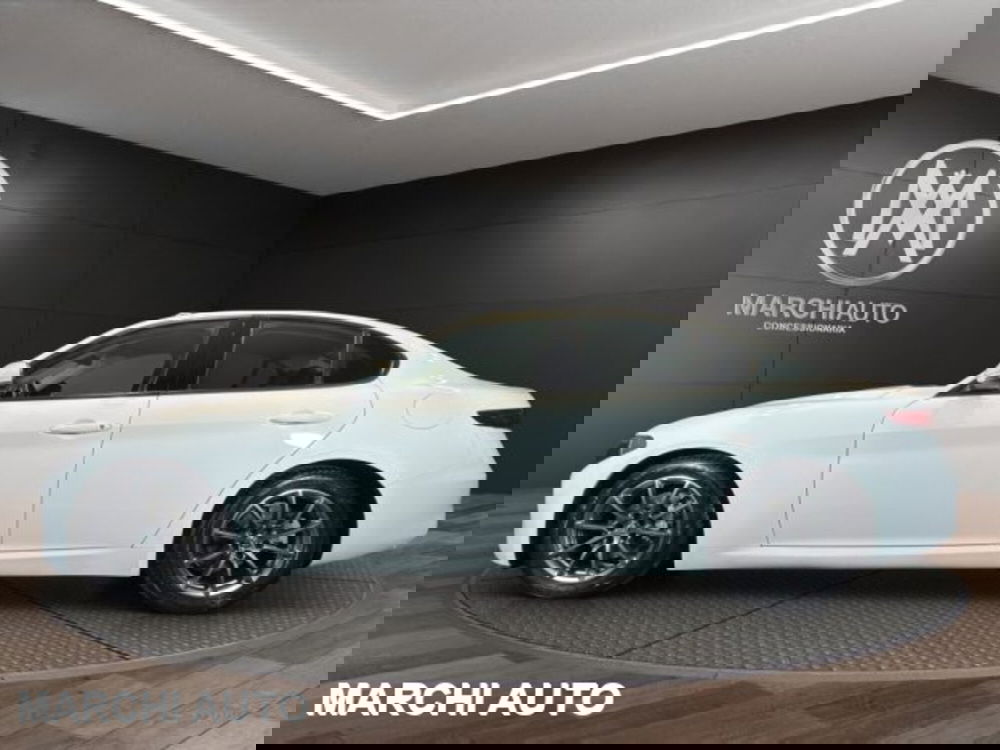 Alfa Romeo Giulia usata a Perugia (8)