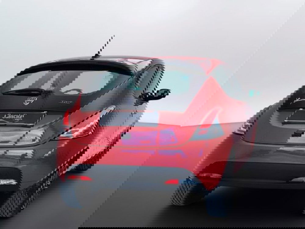 Lancia Ypsilon usata a Teramo (5)