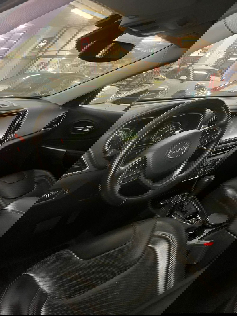 Jeep Cherokee usata a Cagliari (6)