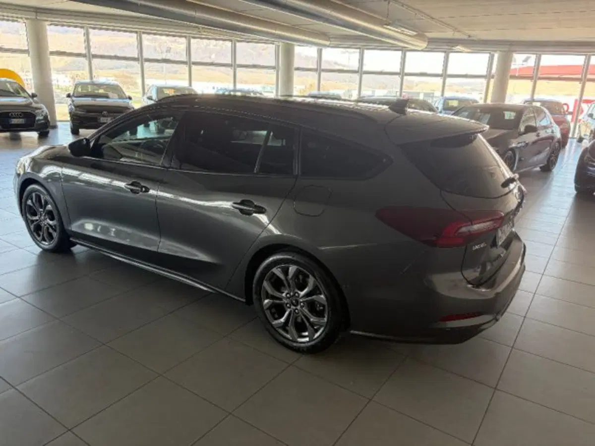 Ford Focus Station Wagon usata a Cuneo (5)