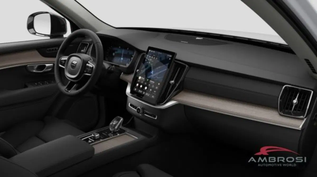 Volvo XC90 nuova a Perugia (5)