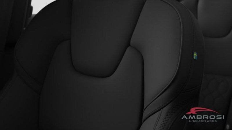 Volvo XC90 nuova a Perugia (6)
