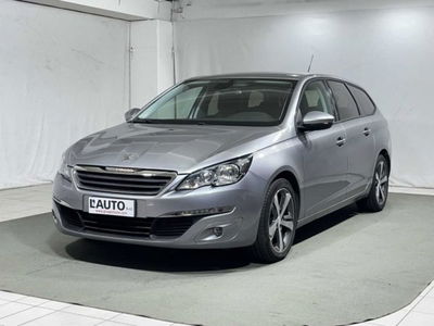 Peugeot 308 SW PureTech Turbo 110 S&amp;S Active Pack del 2015 usata a Montagna in Valtellina