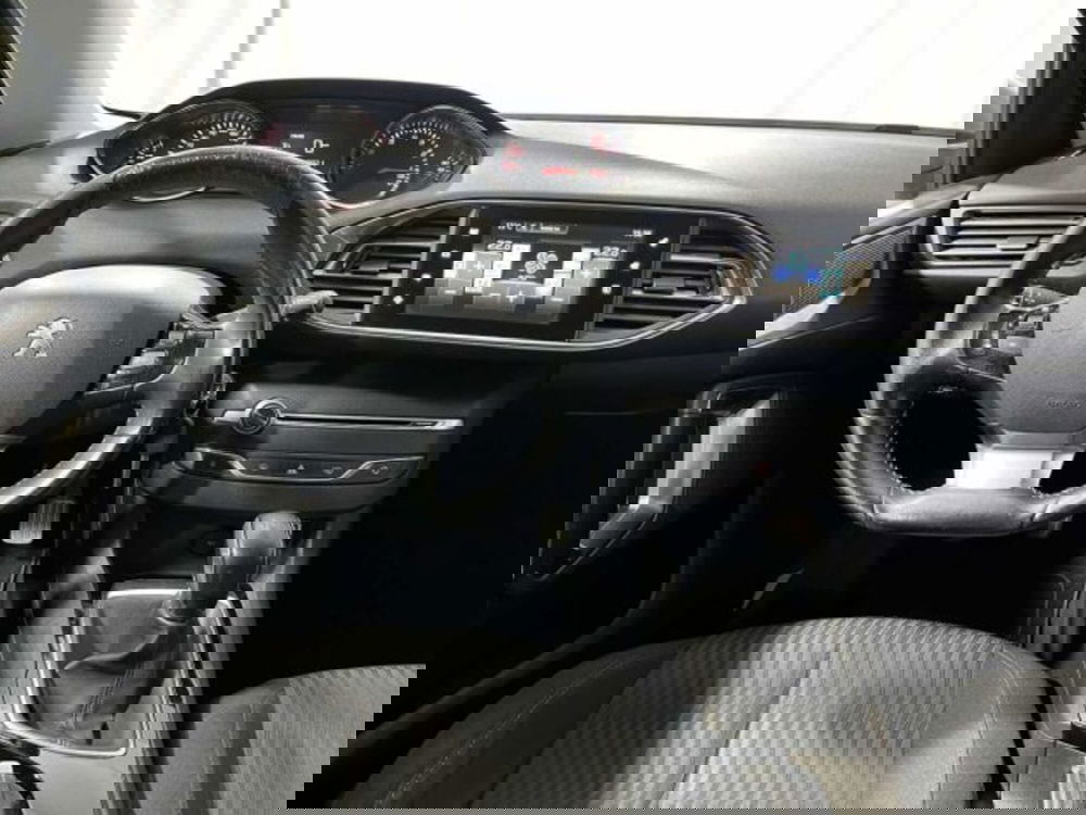 Peugeot 308 SW usata a Sondrio (13)