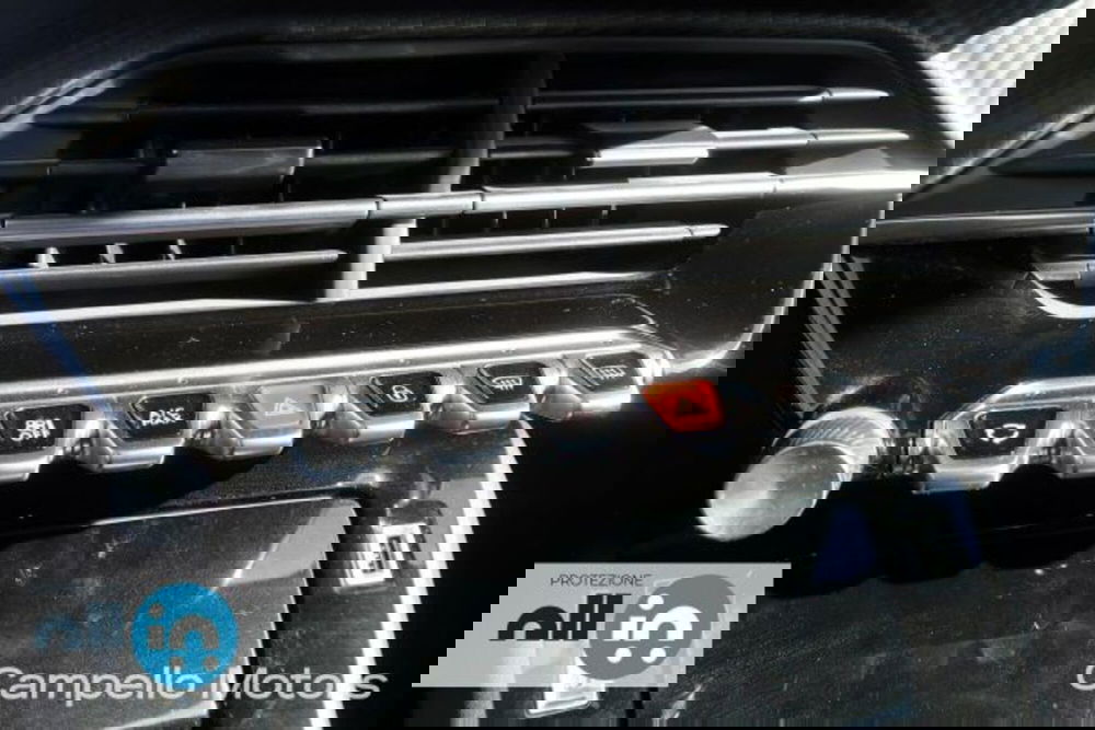 Peugeot 208 nuova a Venezia (10)