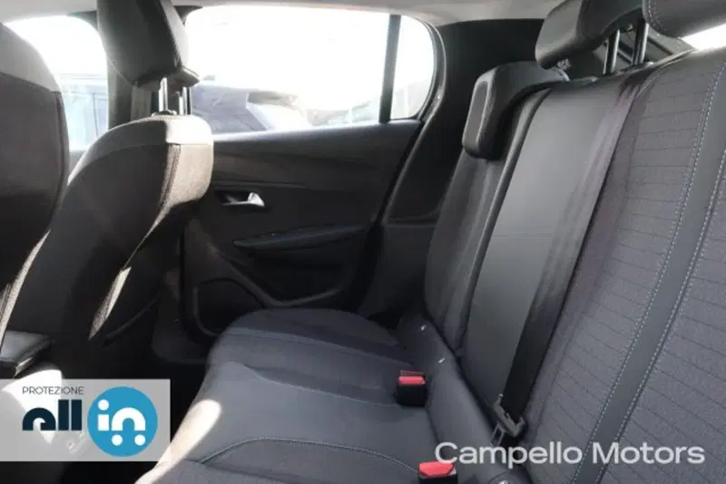 Peugeot 208 nuova a Venezia (6)
