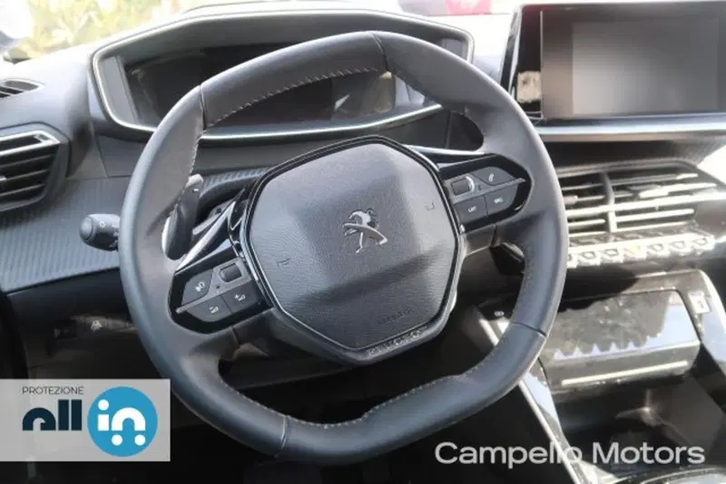 Peugeot 208 nuova a Venezia (8)