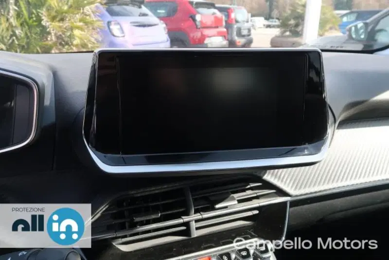Peugeot 208 nuova a Venezia (9)
