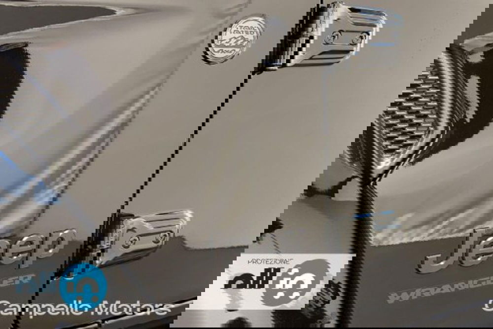 Jeep Wrangler Unlimited nuova a Venezia (17)