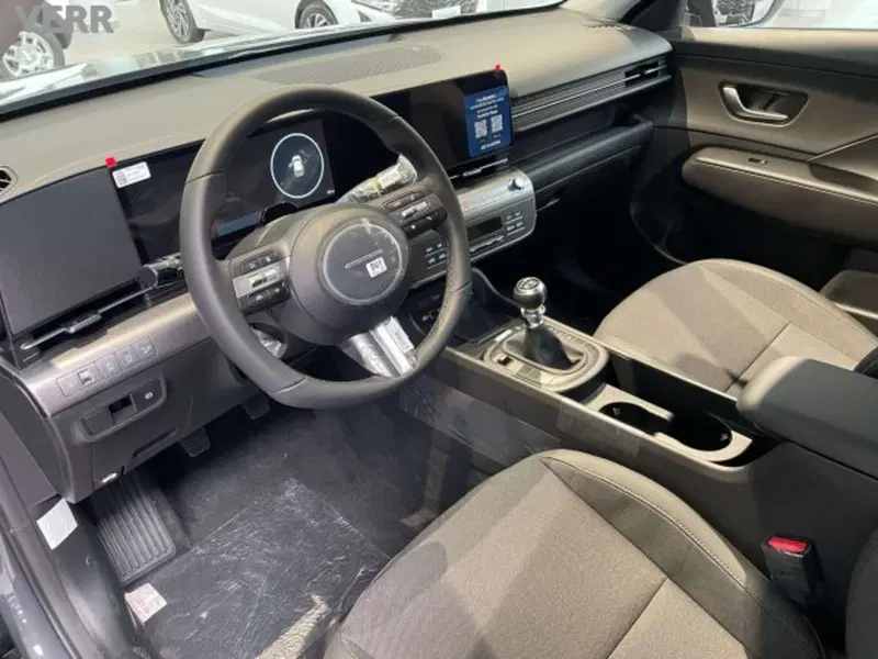 Hyundai Kona nuova a Milano (13)
