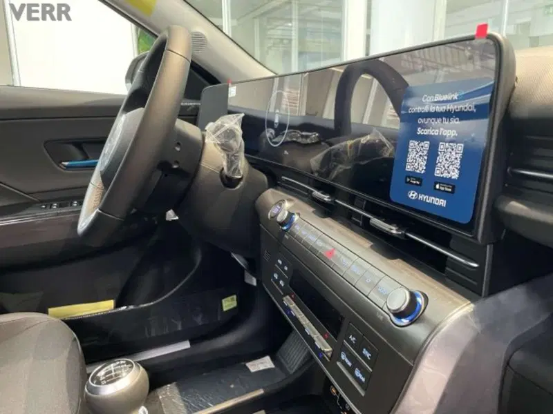 Hyundai Kona nuova a Milano (6)