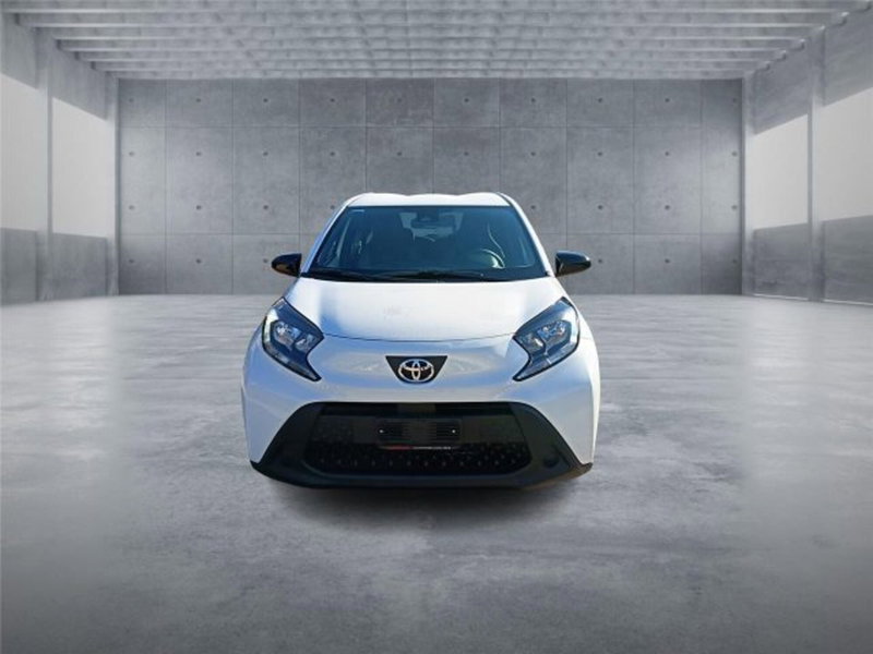 Toyota Aygo X nuova a Bari (2)