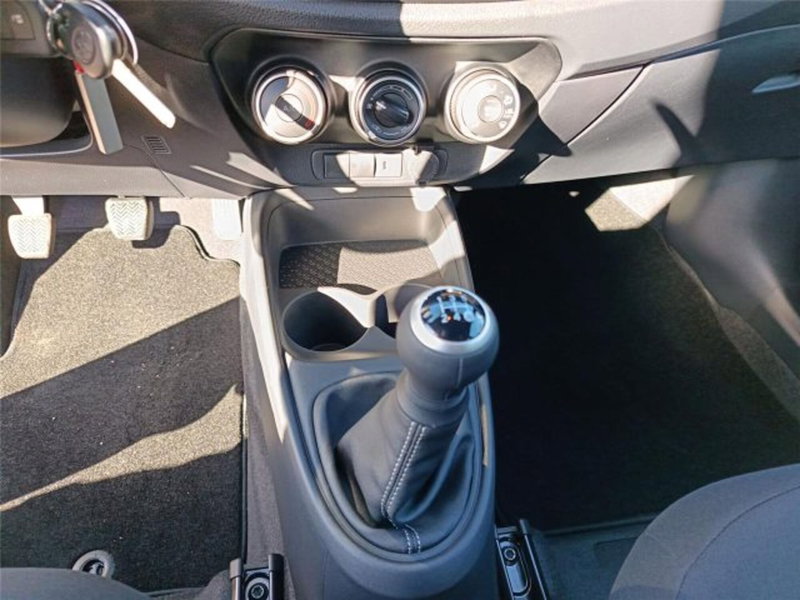 Toyota Aygo X nuova a Bari (20)