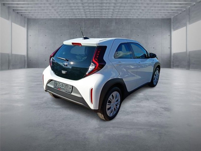 Toyota Aygo X nuova a Bari (6)