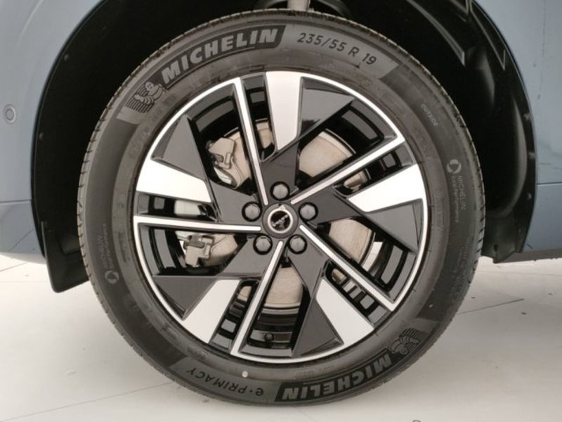 Volvo XC60 nuova a Modena (10)