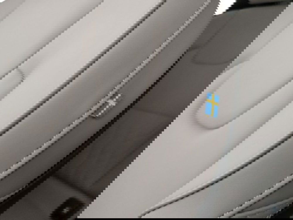 Volvo XC60 nuova a Modena (20)