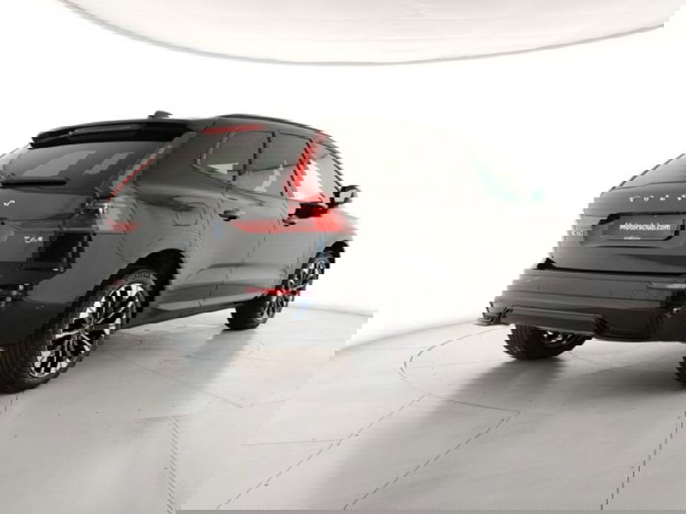 Volvo XC60 nuova a Modena (5)