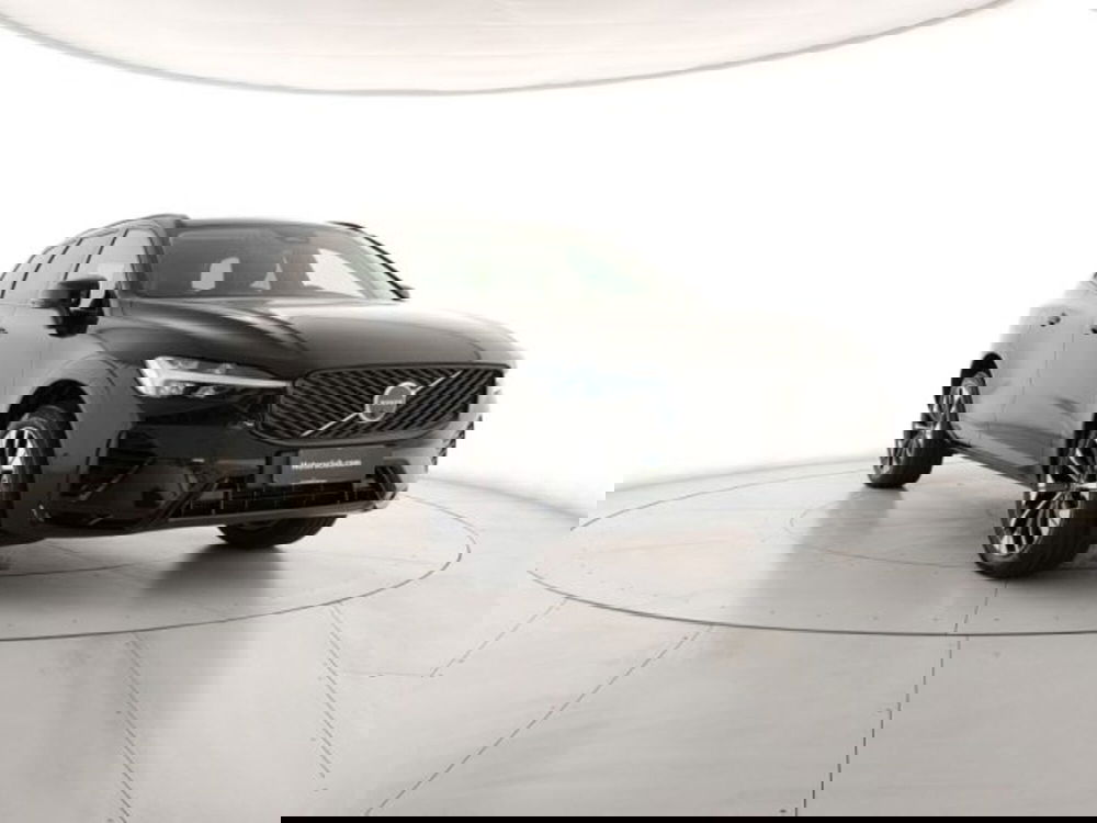 Volvo XC60 nuova a Modena (6)